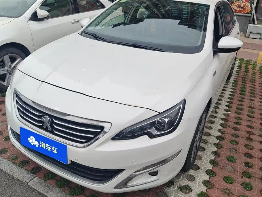 Peugeot 408 2015 — фото 1