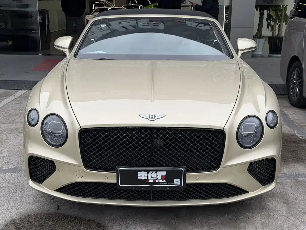 Bentley Continental 2022 — фото 1