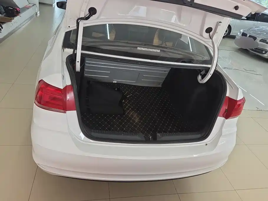 Volkswagen Santana 2020