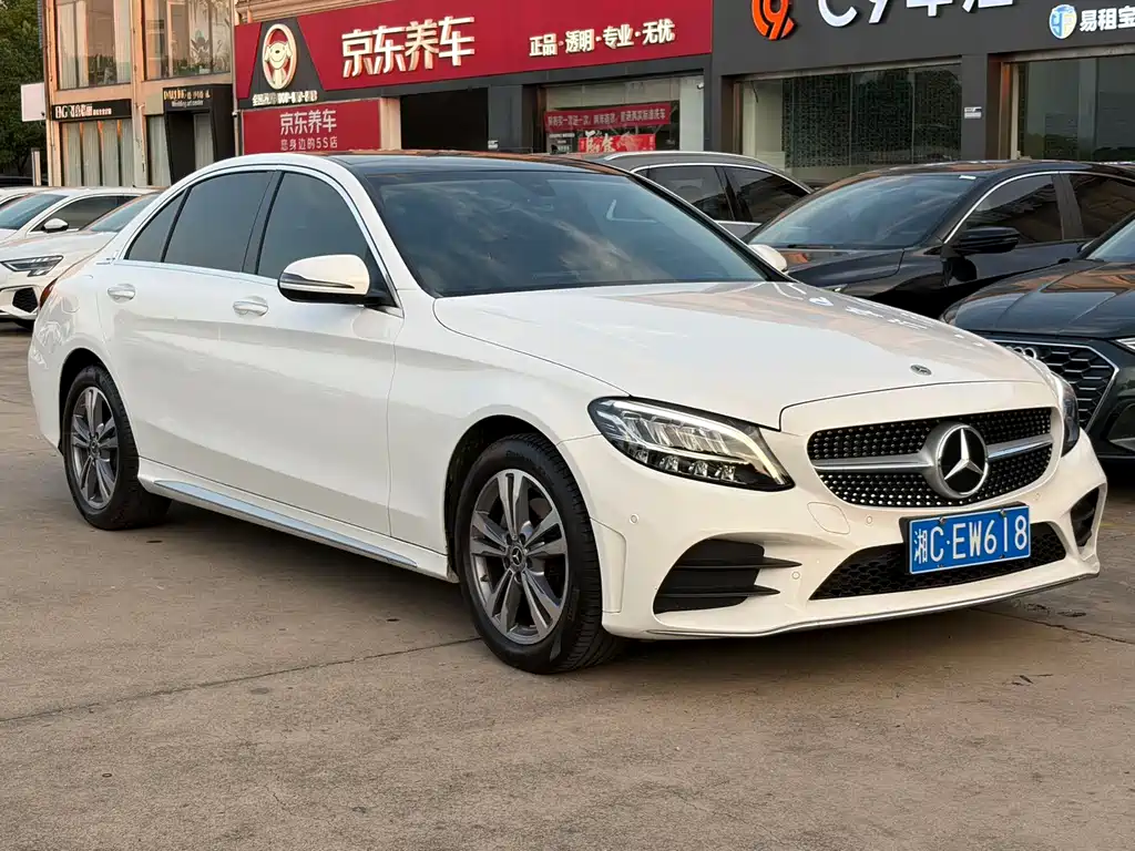 Mercedes-Benz C-Class 2021