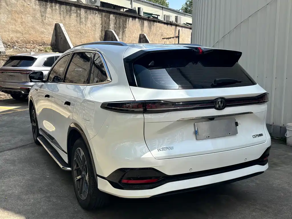 Changan CS75 PLUS 2025 — фото 4