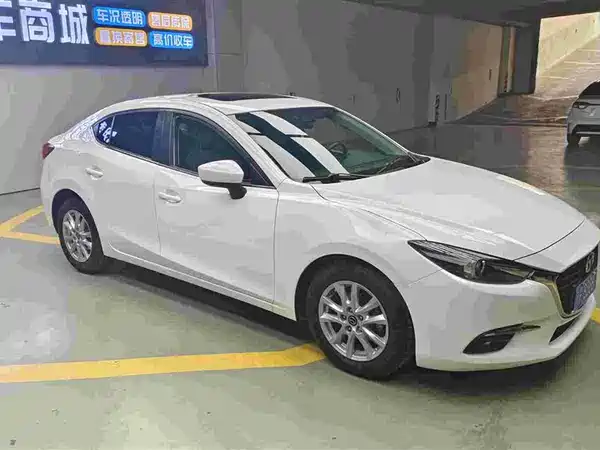 Mazda 3 Axela 2019