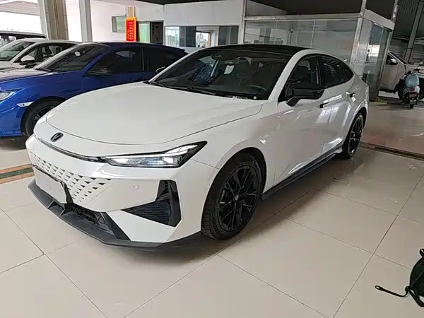 Changan UNI-V 2025