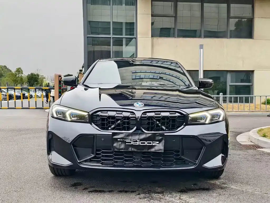 BMW 3 Series 2023