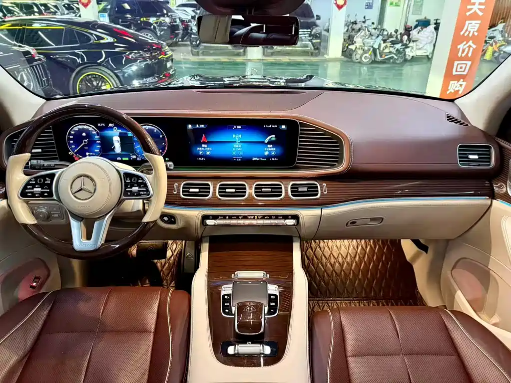 Mercedes-Benz GLS 2022