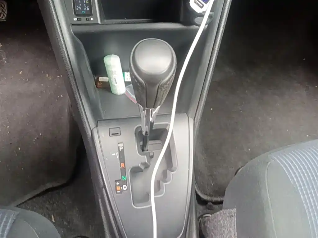 Toyota Yaris L 2018 — фото 14
