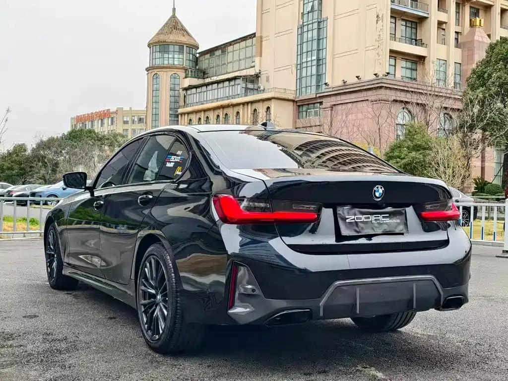 BMW 3 Series 2023