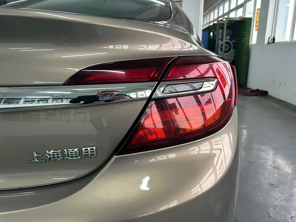 Buick Regal 2014 — фото 11