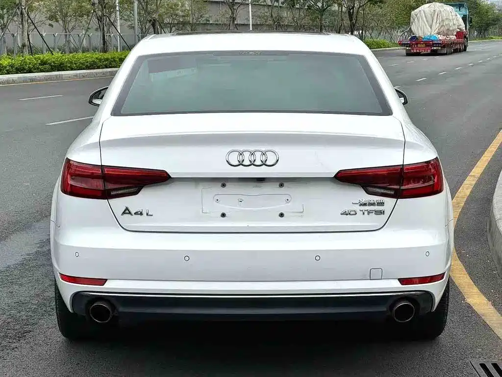 Audi A4L 2017 — фото 4