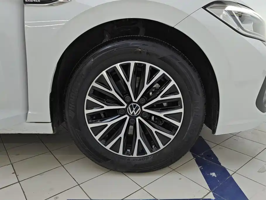 Volkswagen Sagitar 2025