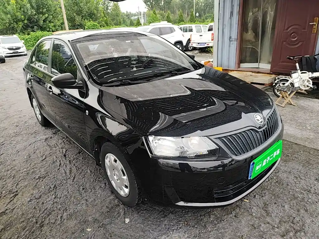 Skoda Rapid 2017 — фото 4