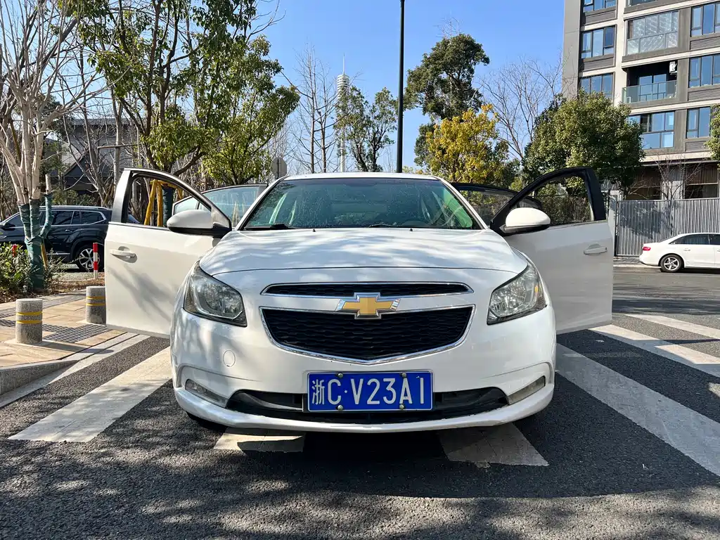 Chevrolet Cruze 2015 — фото 22