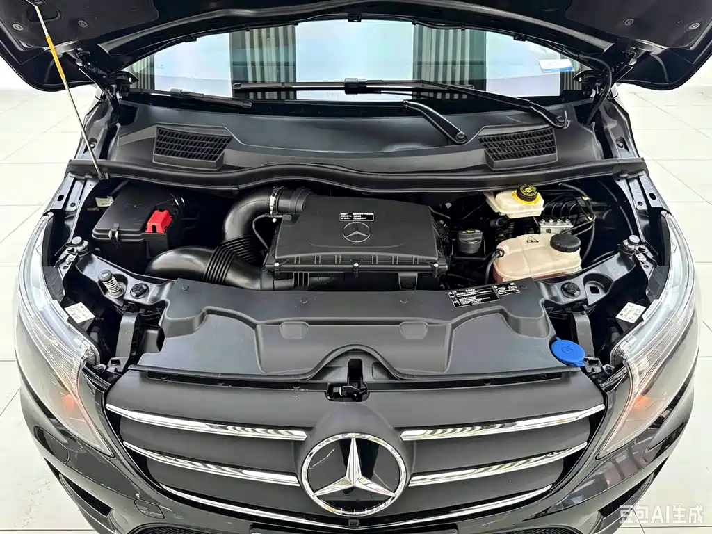 Mercedes-Benz Vito 2023 — фото 4