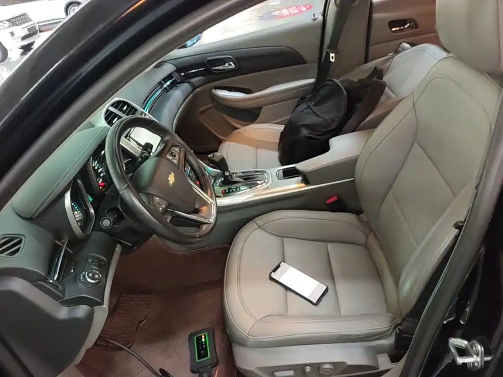 Chevrolet Malibu 2015 — фото 15