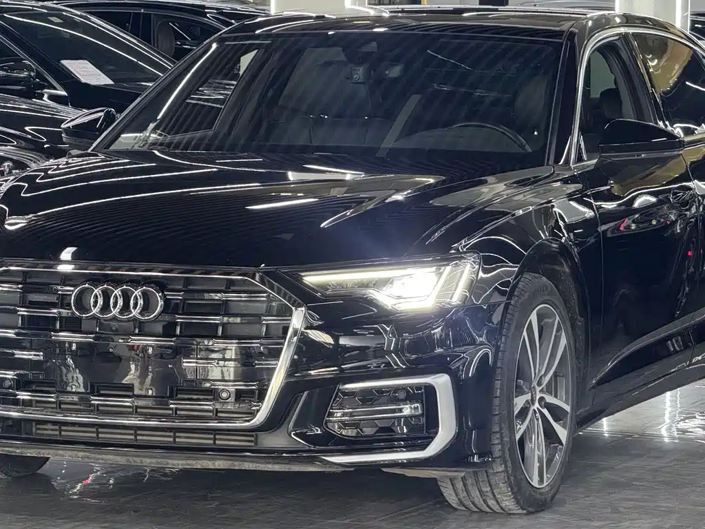Audi A6L 2022