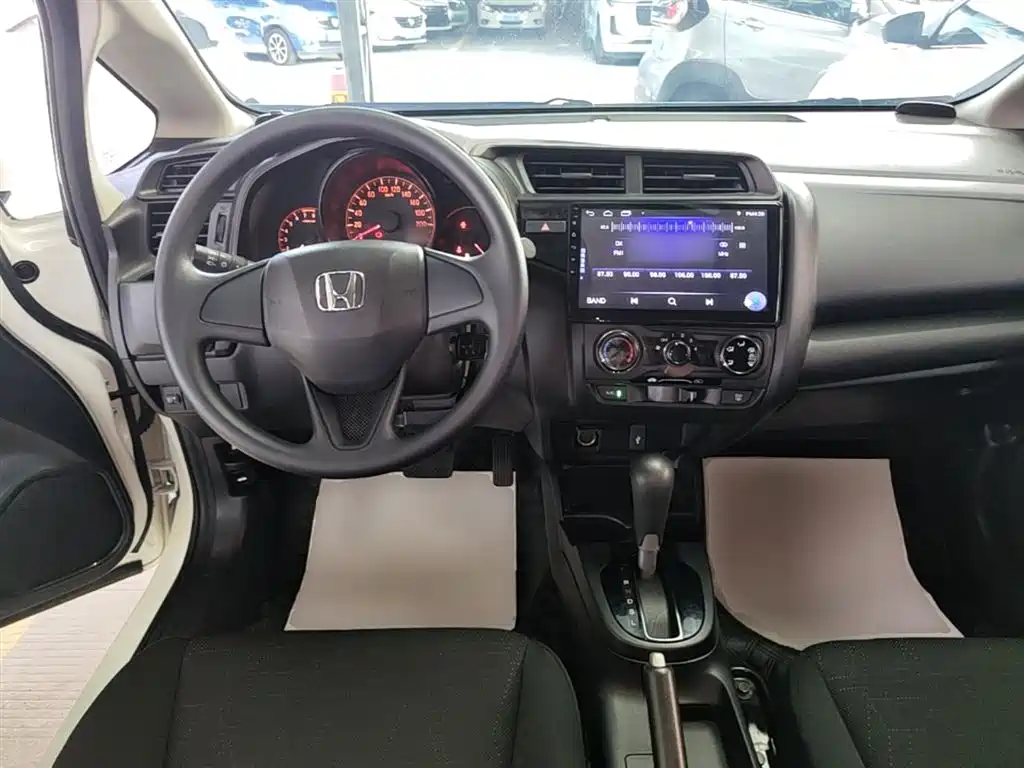 Honda Fit 2020 — фото 10
