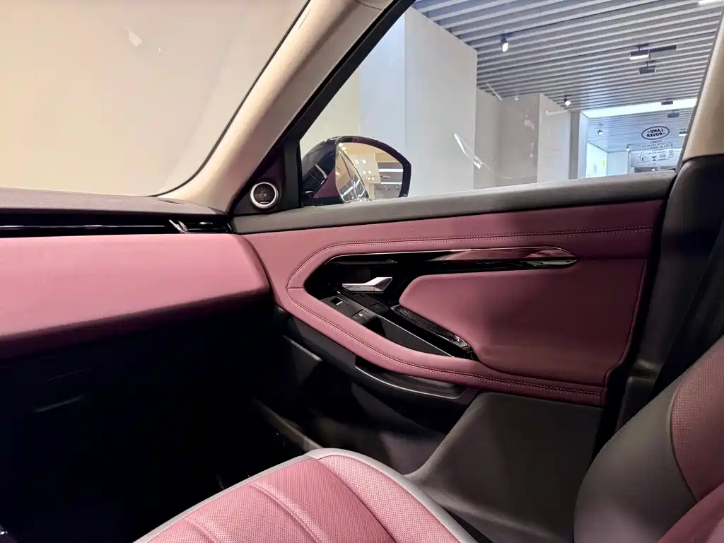 Land Rover Range Rover Evoque 2025 — фото 23