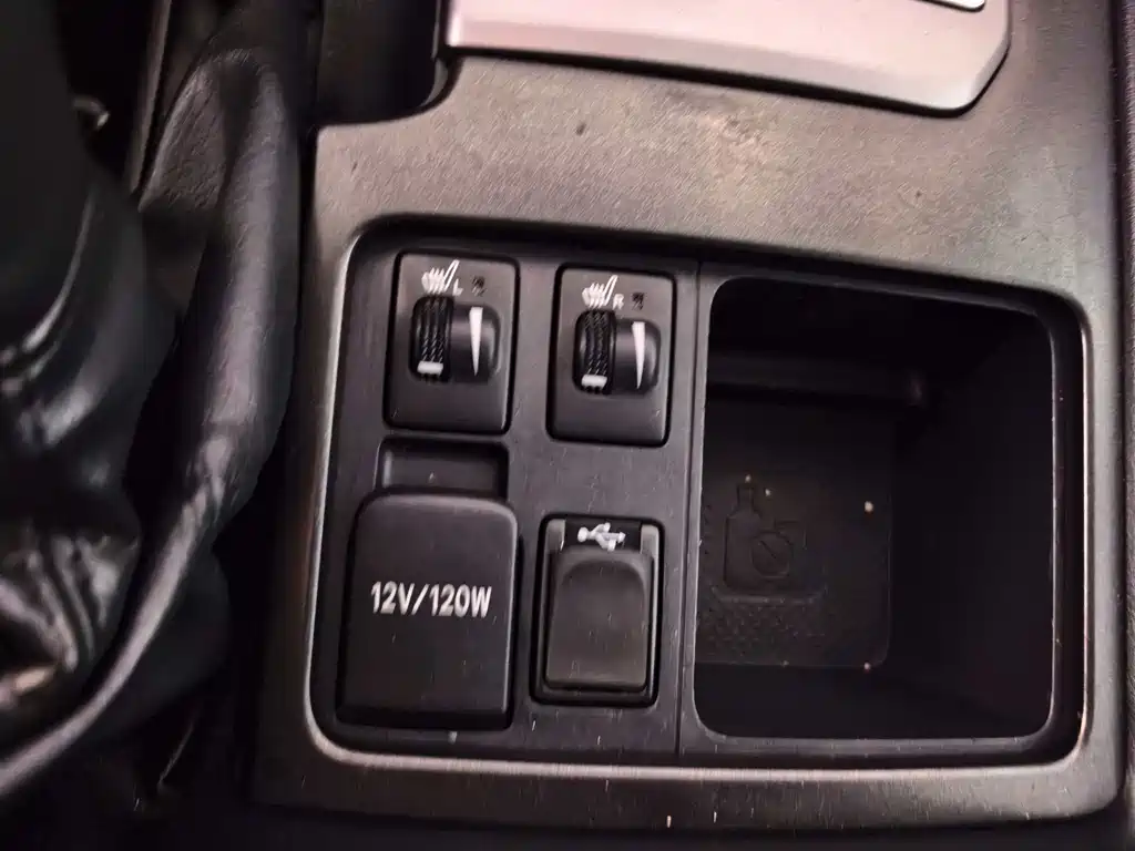 Toyota Prado 2015 — фото 19