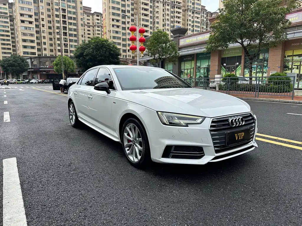 Audi A4L 2018 — фото 3