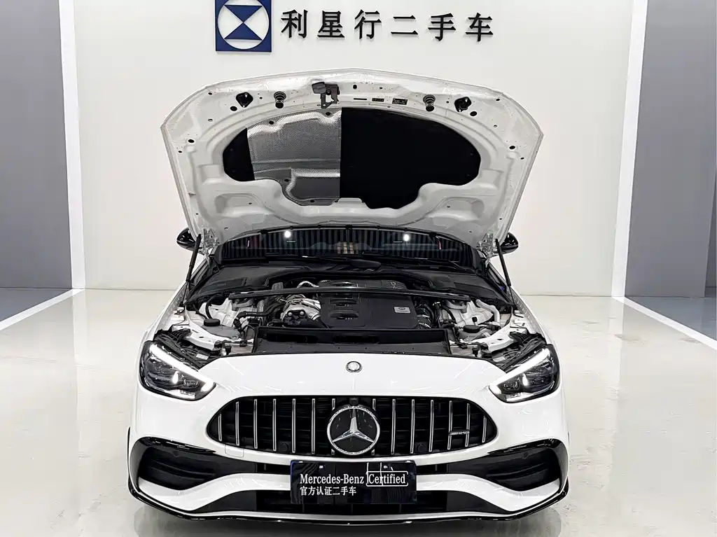 Mercedes-Benz C-Class AMG 2025 — фото 10