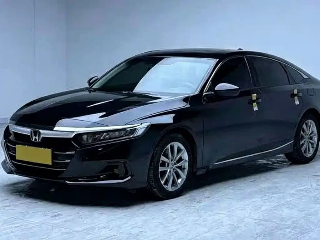 Honda Accord 2023 — фото 1