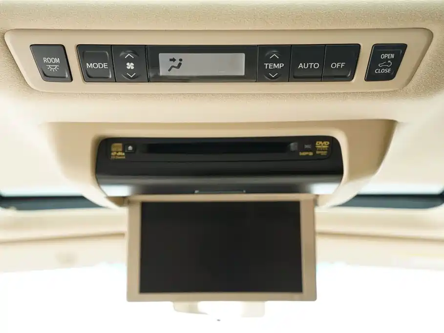 Toyota Alphard 2011 — фото 23