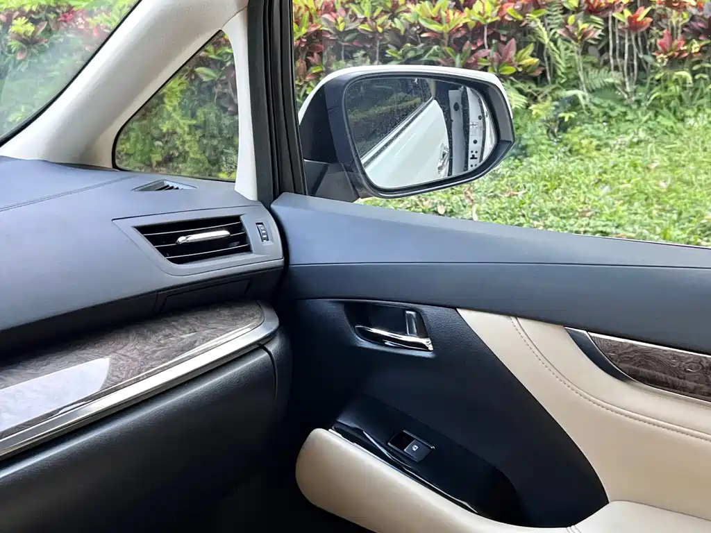Toyota Alphard 2021 — фото 9