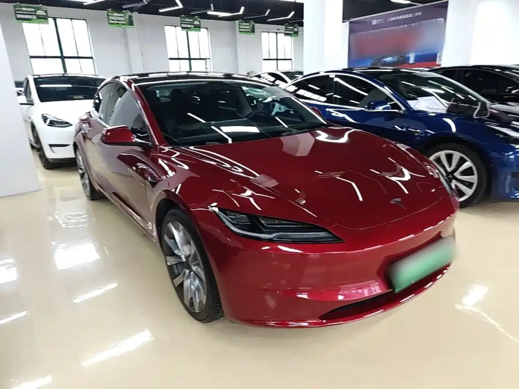 Tesla Model 3 2023 — фото 4