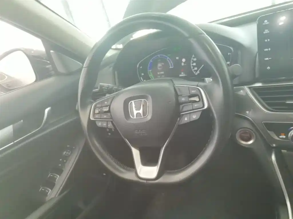 Honda Accord 2023 — фото 11