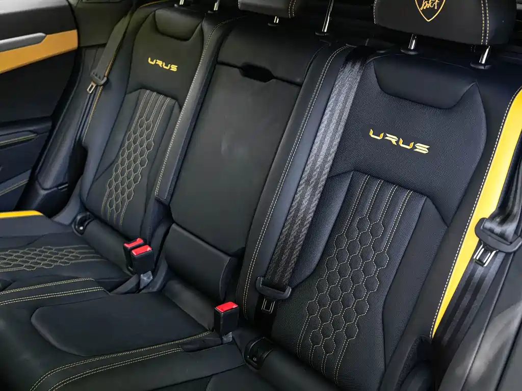 Lamborghini Urus 2023 — фото 13