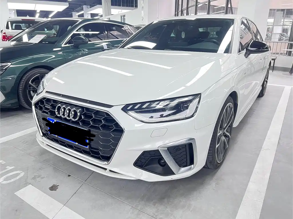 Audi A4L 2020 — фото 1