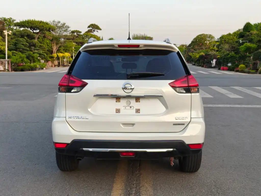 Nissan X-Trail 2018 — фото 11