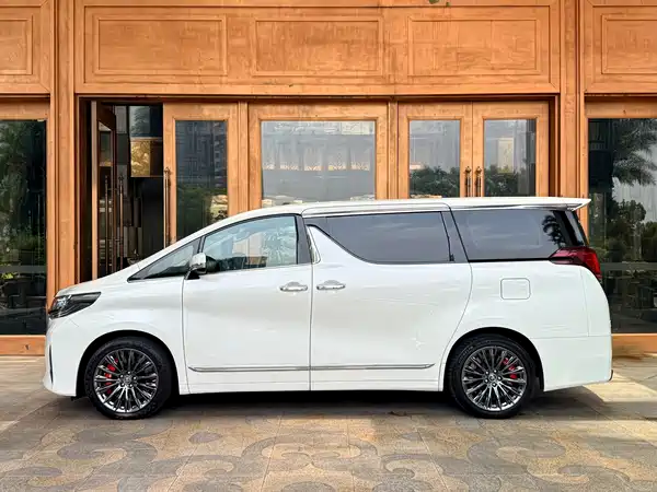 Toyota Alphard 2018