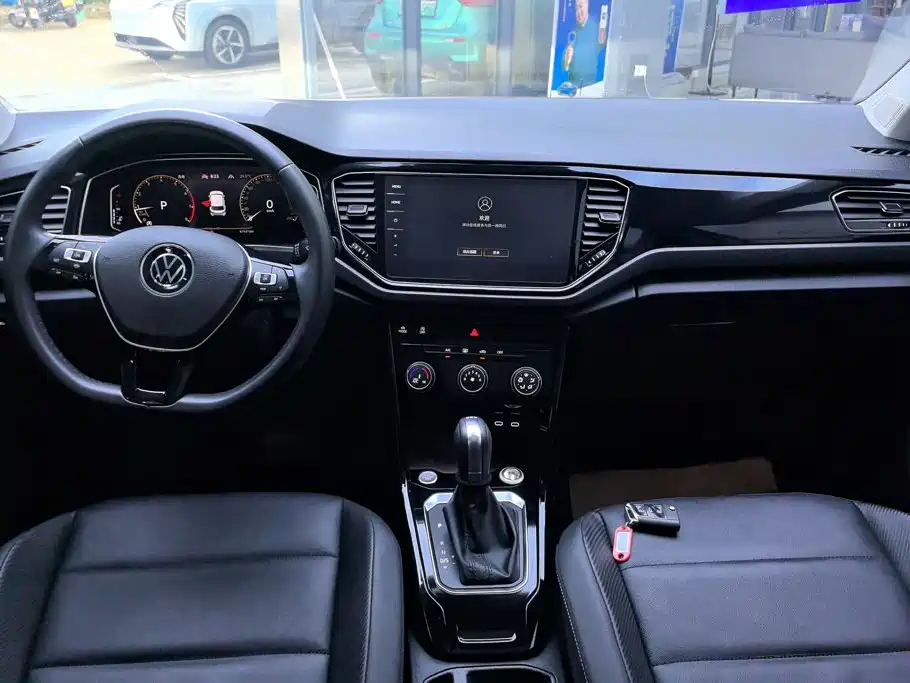 Volkswagen T-Roc 2021 — фото 12