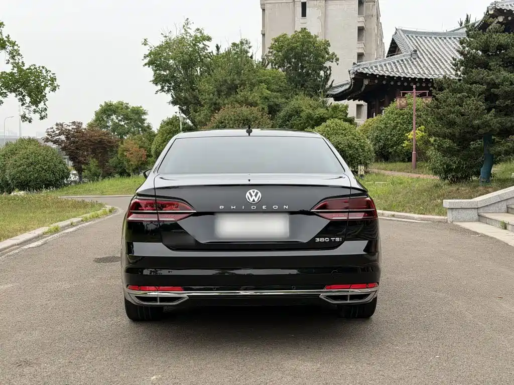 Volkswagen Phideon 2018 — фото 10