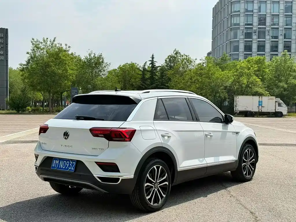 Volkswagen T-Roc 2021 — фото 5