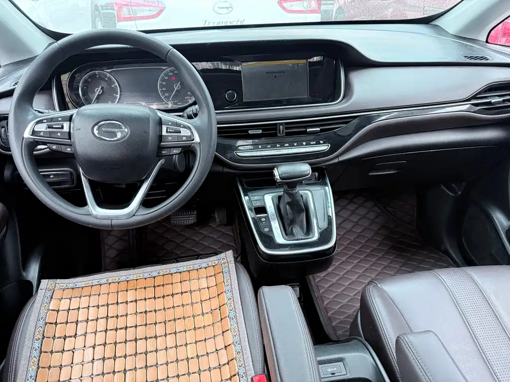 GAC Motor Trumpchi M6 2019 — фото 11
