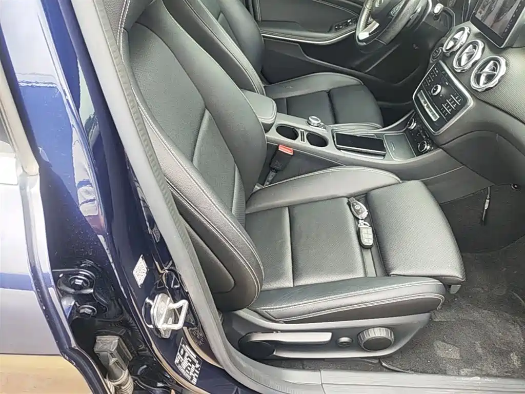 Mercedes-Benz GLA 2018 — фото 25
