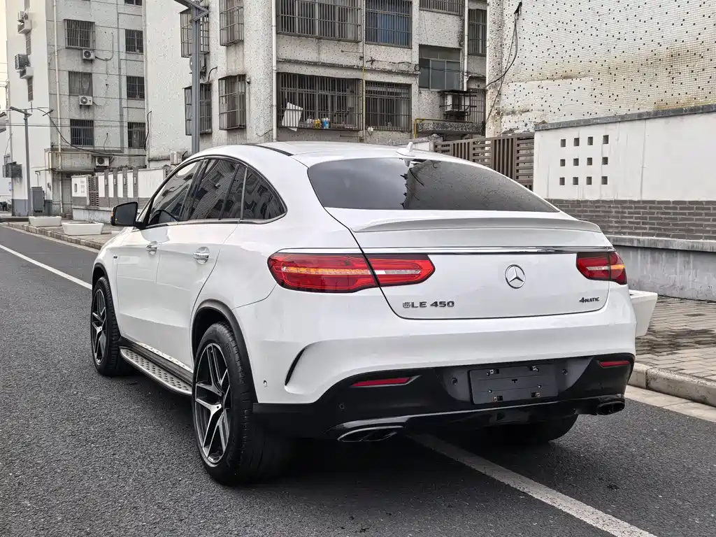 Mercedes-Benz GLE Coupe 2017 — фото 12