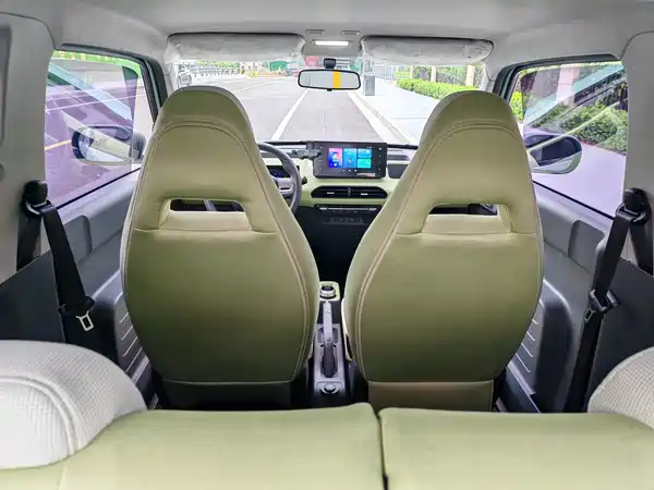 Geely Galaxy Panda 2023