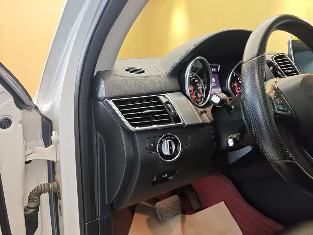 Mercedes-Benz GLE Coupe 2016 — фото 13