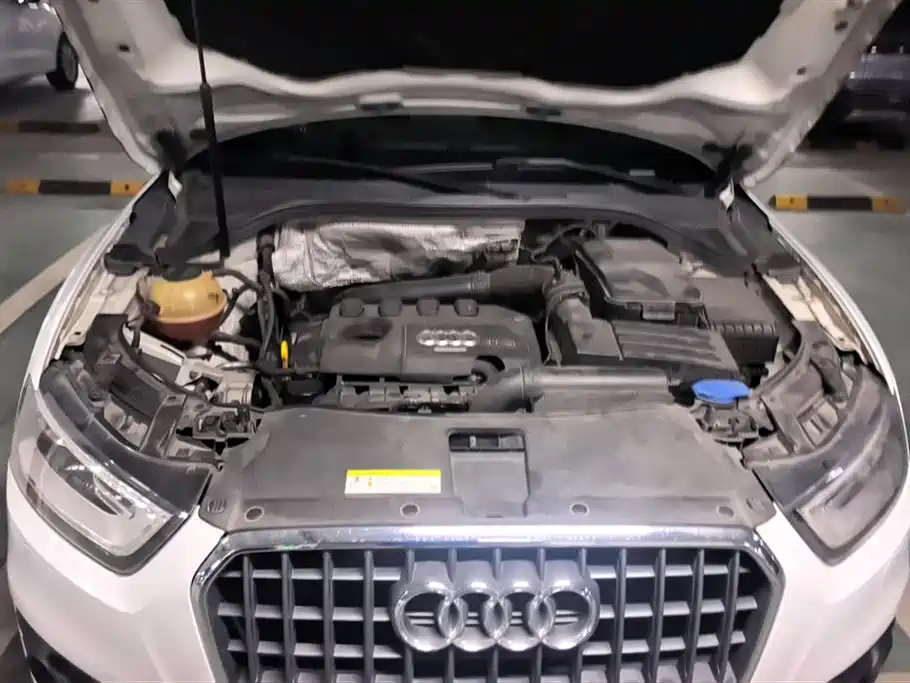 Audi Q3 2015 — фото 10