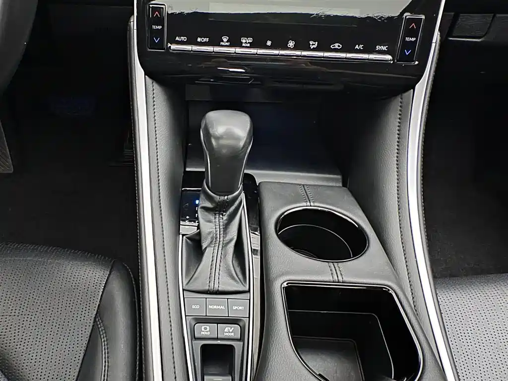 Toyota Avalon 2024 — фото 13