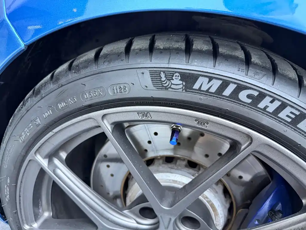 BMW M2 2017 — фото 16