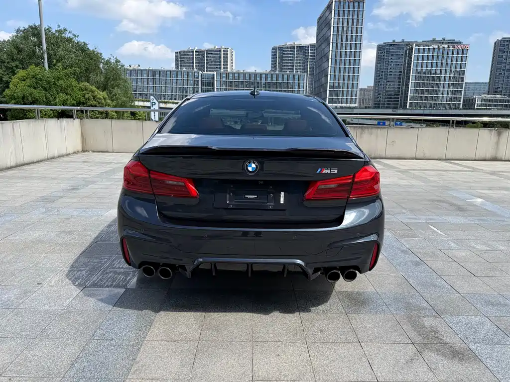 BMW M5 2018 — фото 19