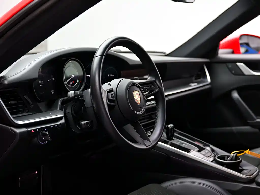 Porsche 911 2022 — фото 10
