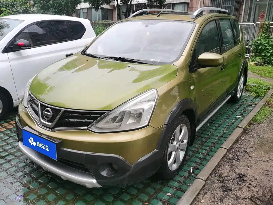 Nissan Livina 2014