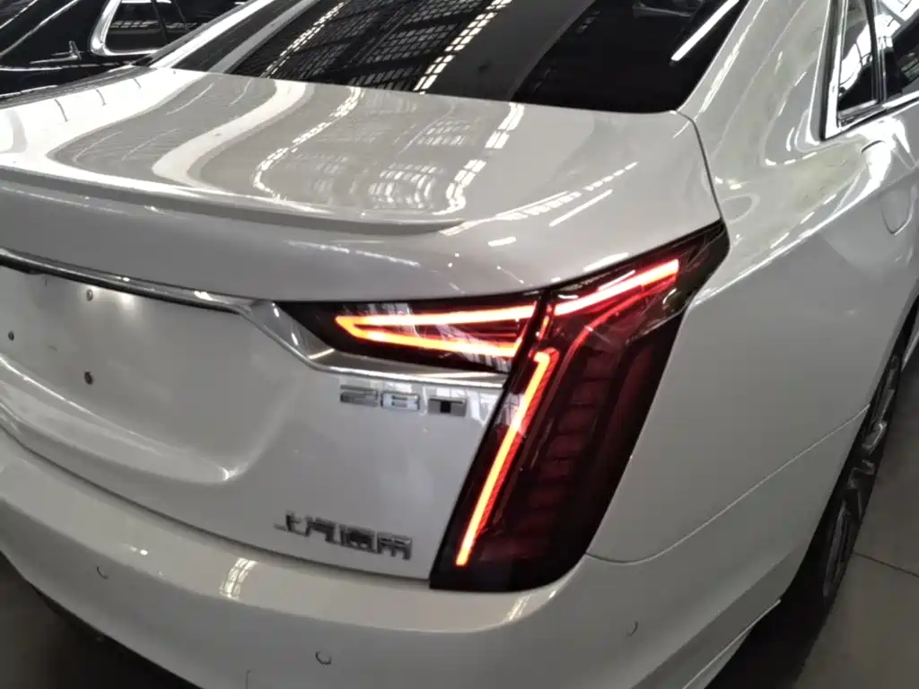 Cadillac CT6 2023 — фото 8