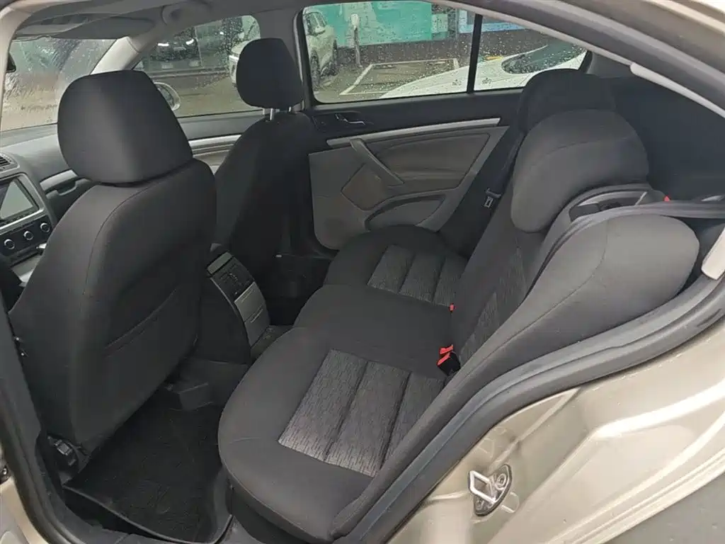 Skoda Octavia 2014 — фото 17