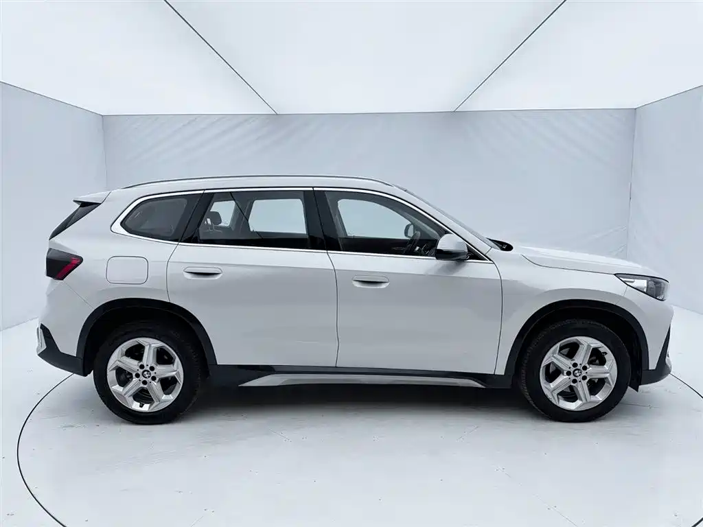 BMW X1 2024 — фото 9